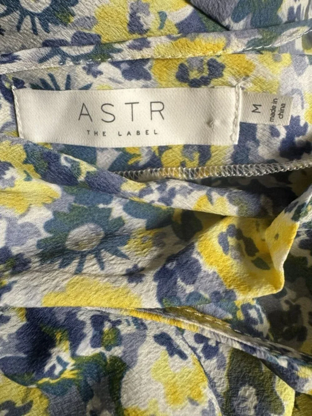 ASTR The Label Floral Crop Top Puff Sleeve Wrap Blue Yellow Size M